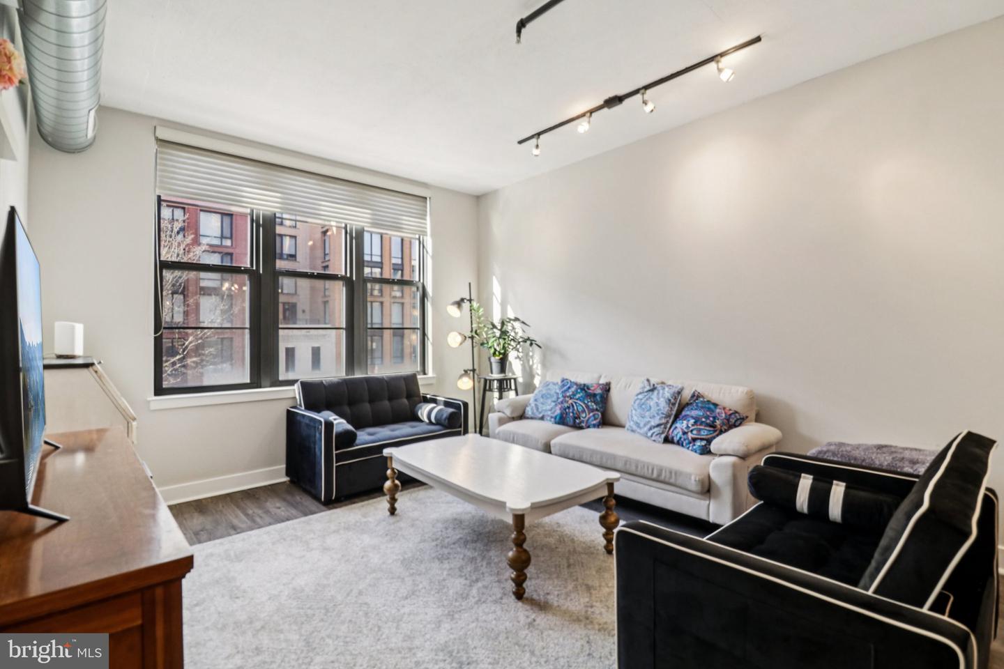 2125 14TH ST NW #322, WASHINGTON, District Of Columbia 20009, 1 Bedroom Bedrooms, ,2 BathroomsBathrooms,Residential,For sale,2125 14TH ST NW #322,DCDC2241862 MLS # DCDC2241862