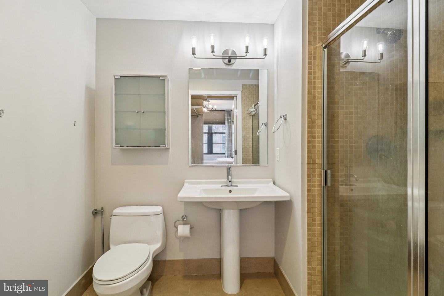 2125 14TH ST NW #322, WASHINGTON, District Of Columbia 20009, 1 Bedroom Bedrooms, ,2 BathroomsBathrooms,Residential,For sale,2125 14TH ST NW #322,DCDC2241862 MLS # DCDC2241862