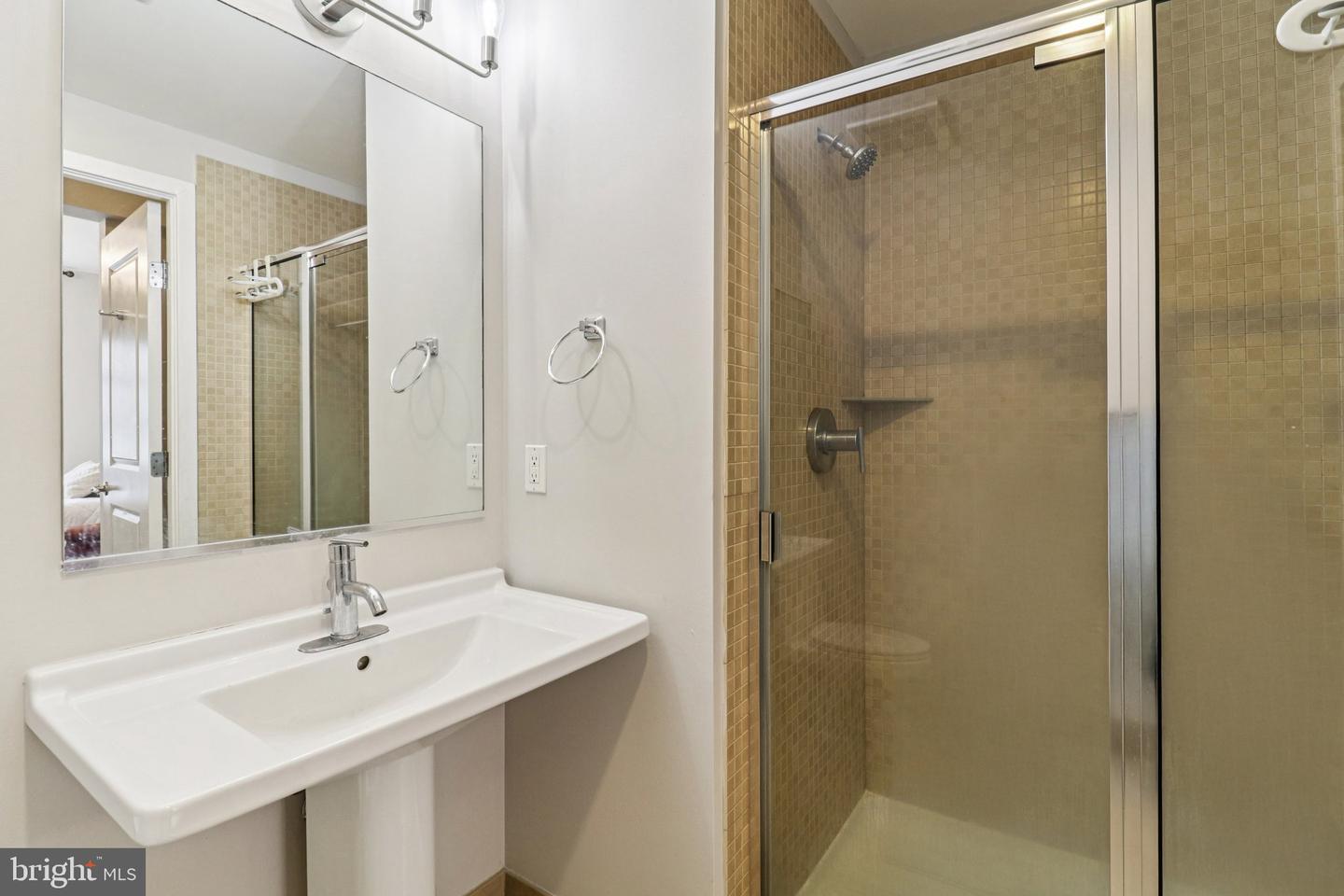 2125 14TH ST NW #322, WASHINGTON, District Of Columbia 20009, 1 Bedroom Bedrooms, ,2 BathroomsBathrooms,Residential,For sale,2125 14TH ST NW #322,DCDC2241862 MLS # DCDC2241862