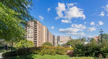 4201 CATHEDRAL AVE NW #718E, WASHINGTON, District Of Columbia 20016, ,1 BathroomBathrooms,Residential,For sale,4201 CATHEDRAL AVE NW #718E,DCDC2242192 MLS # DCDC2242192