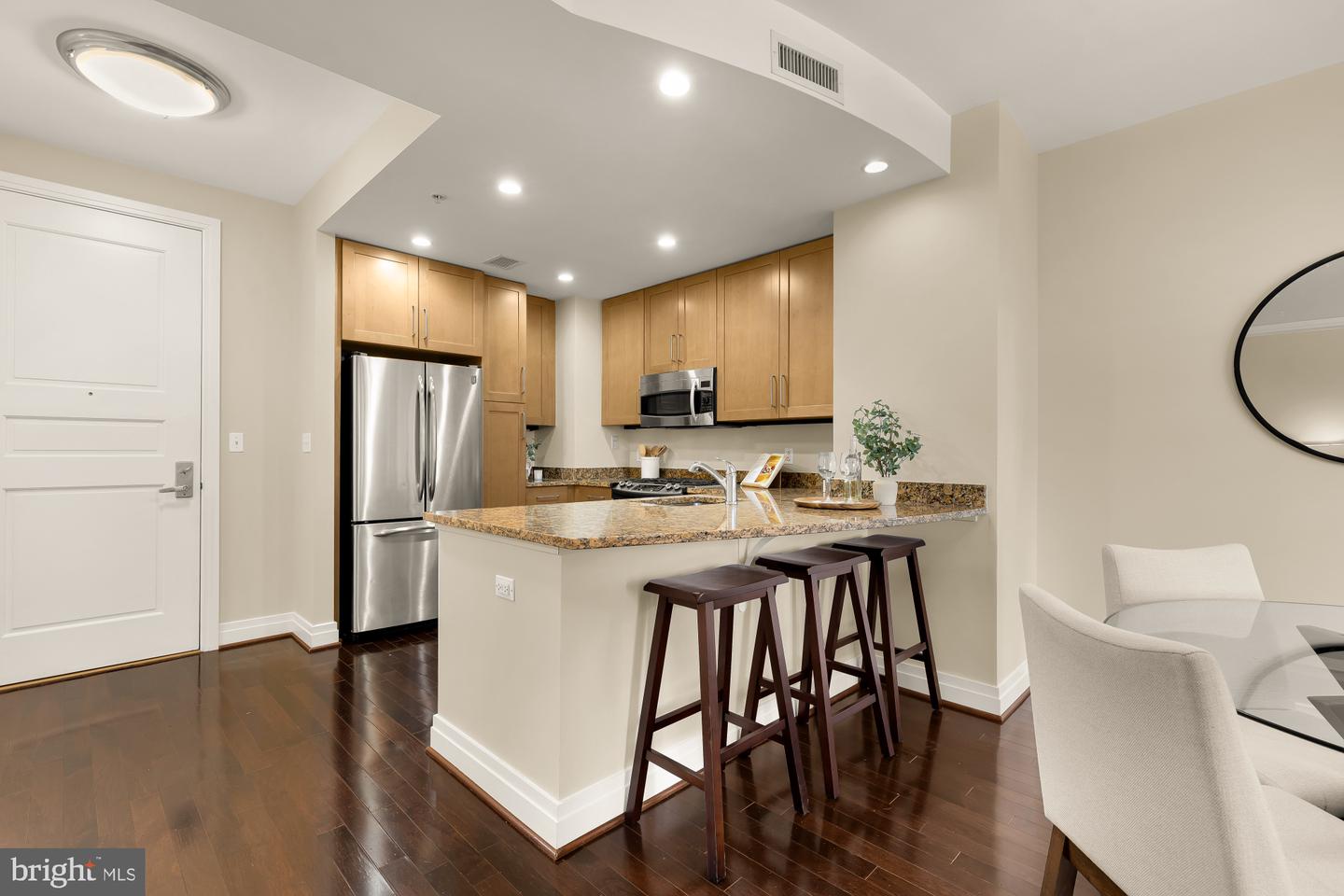 8220 CRESTWOOD HEIGHTS DR #418, TYSONS, Virginia 22102, 1 Bedroom Bedrooms, ,1 BathroomBathrooms,Residential,For sale,8220 CRESTWOOD HEIGHTS DR #418,VAFX2286644 MLS # VAFX2286644