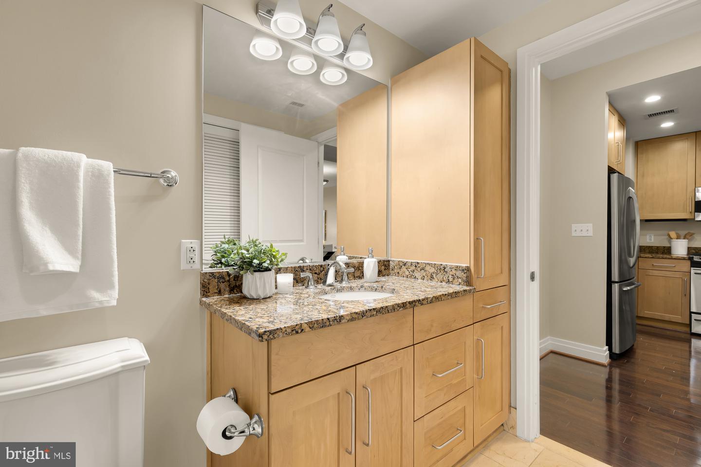 8220 CRESTWOOD HEIGHTS DR #418, TYSONS, Virginia 22102, 1 Bedroom Bedrooms, ,1 BathroomBathrooms,Residential,For sale,8220 CRESTWOOD HEIGHTS DR #418,VAFX2286644 MLS # VAFX2286644