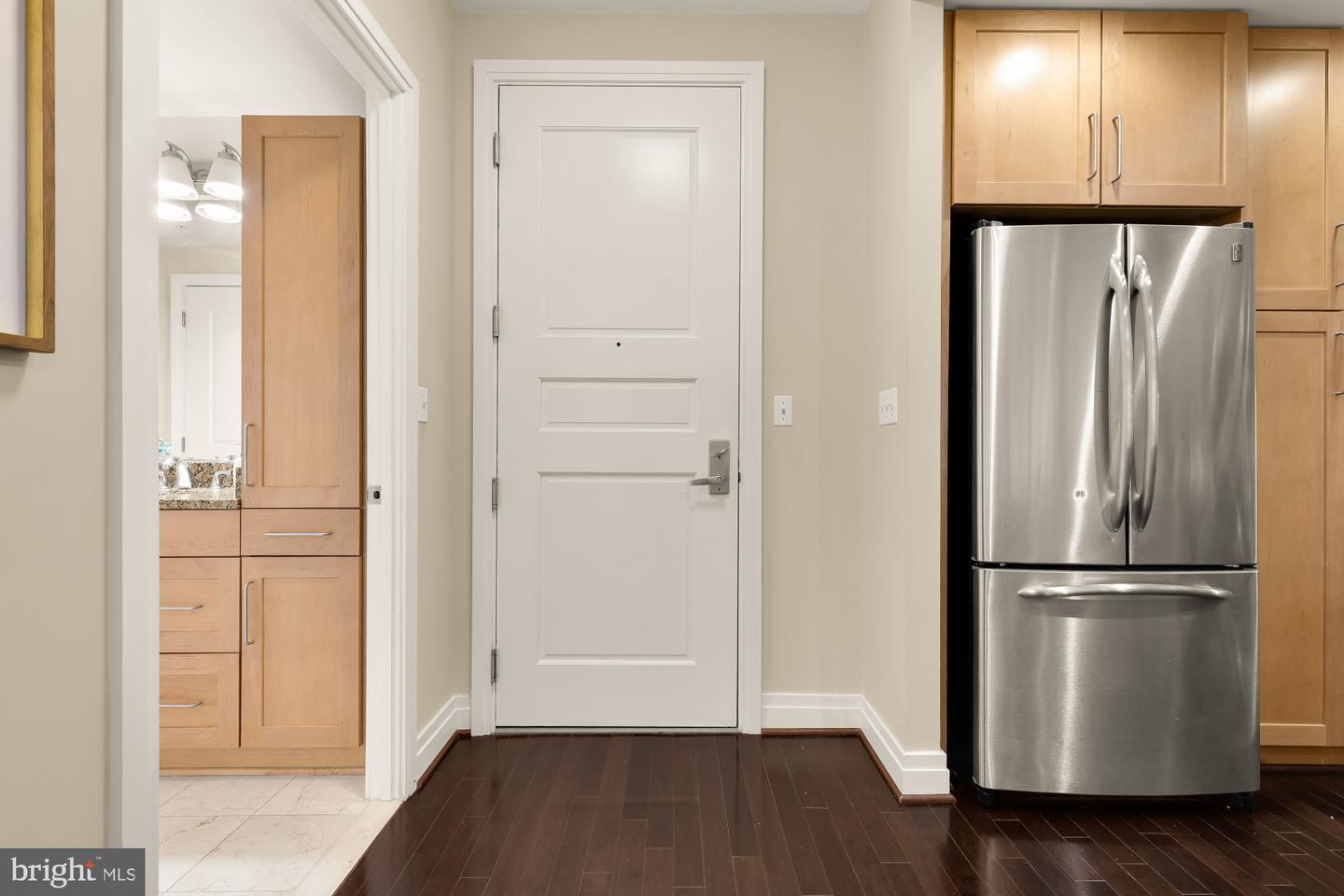 8220 CRESTWOOD HEIGHTS DR #418, TYSONS, Virginia 22102, 1 Bedroom Bedrooms, ,1 BathroomBathrooms,Residential,For sale,8220 CRESTWOOD HEIGHTS DR #418,VAFX2286644 MLS # VAFX2286644