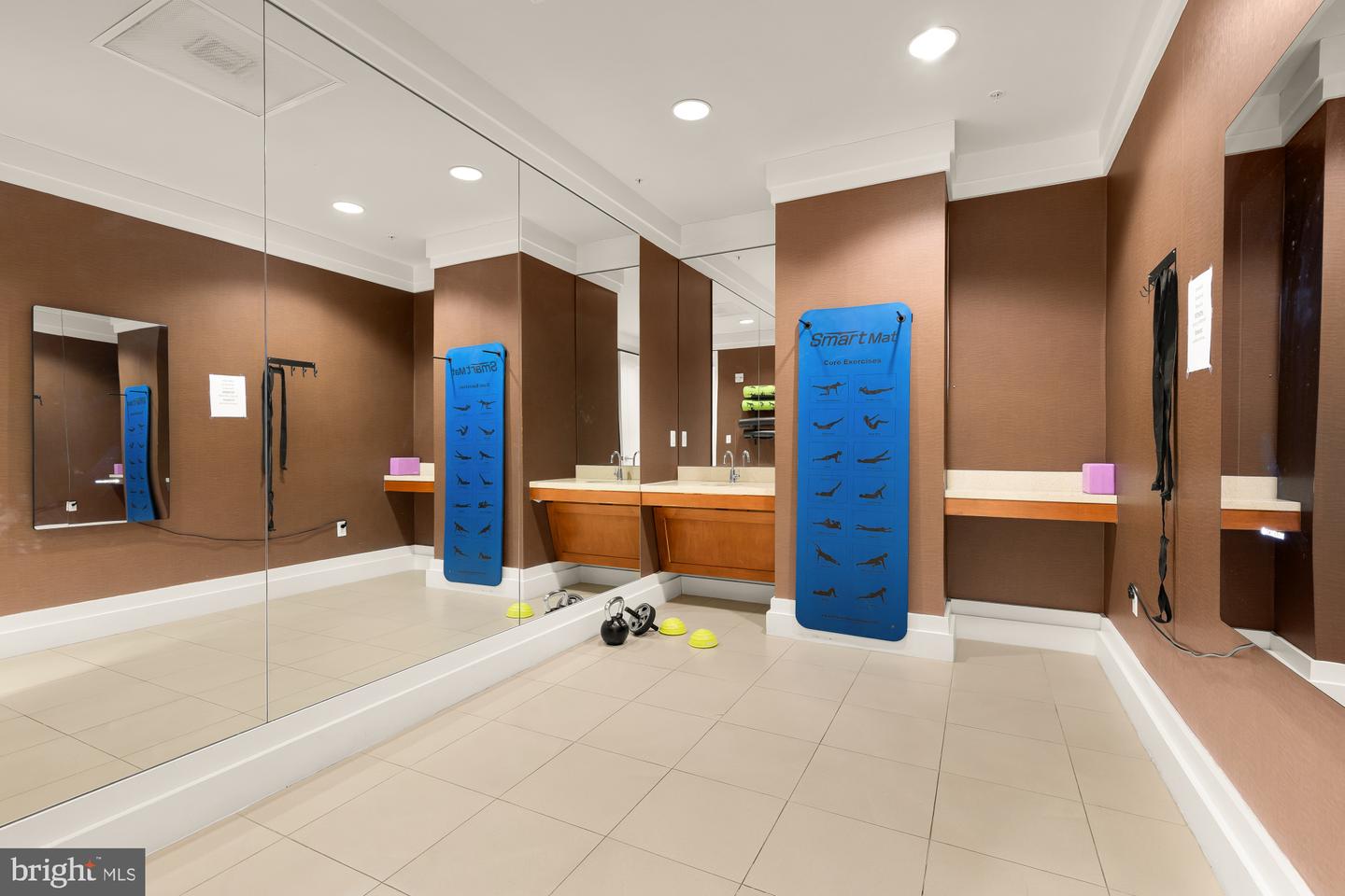 8220 CRESTWOOD HEIGHTS DR #418, TYSONS, Virginia 22102, 1 Bedroom Bedrooms, ,1 BathroomBathrooms,Residential,For sale,8220 CRESTWOOD HEIGHTS DR #418,VAFX2286644 MLS # VAFX2286644