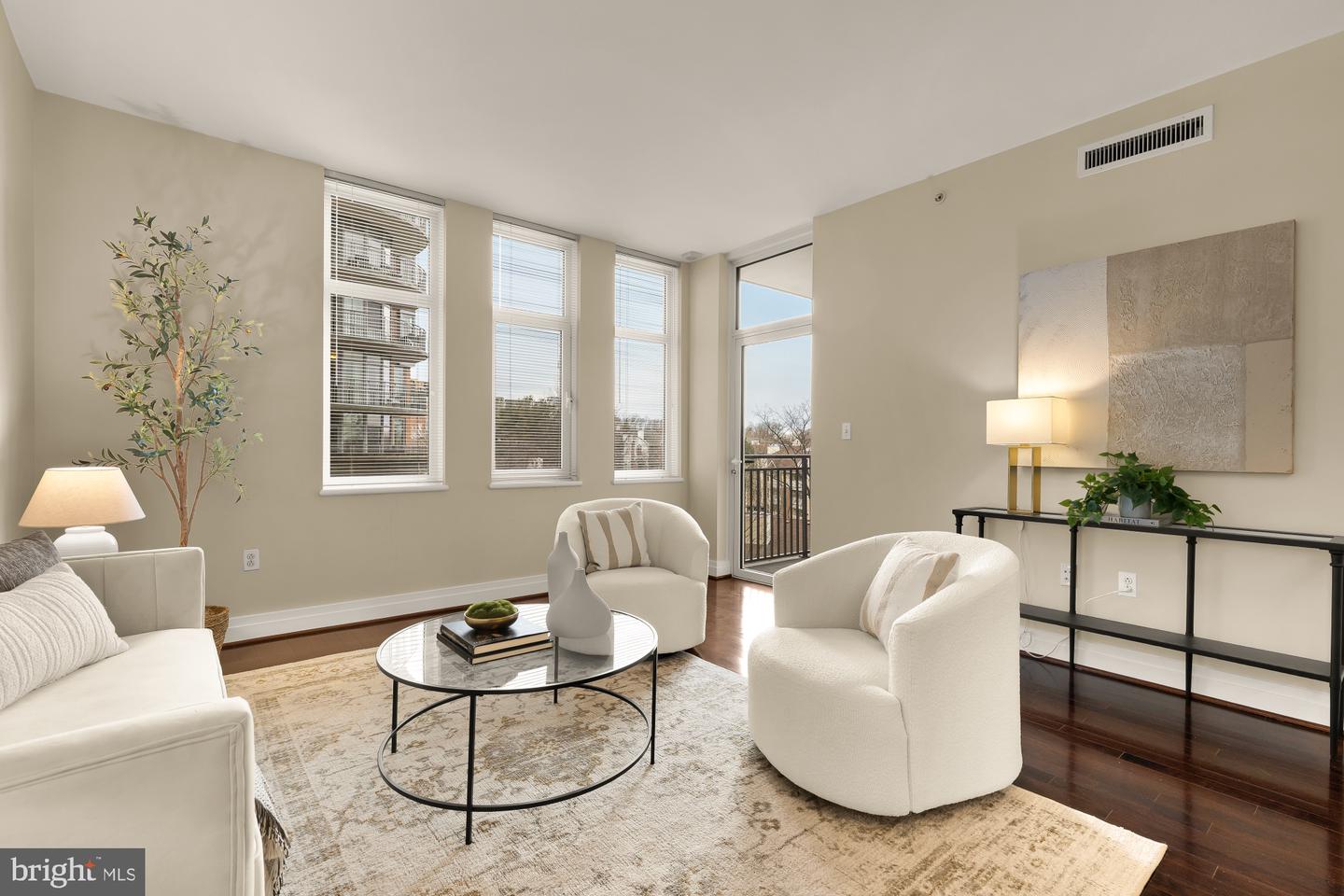 8220 CRESTWOOD HEIGHTS DR #418, TYSONS, Virginia 22102, 1 Bedroom Bedrooms, ,1 BathroomBathrooms,Residential,For sale,8220 CRESTWOOD HEIGHTS DR #418,VAFX2286644 MLS # VAFX2286644