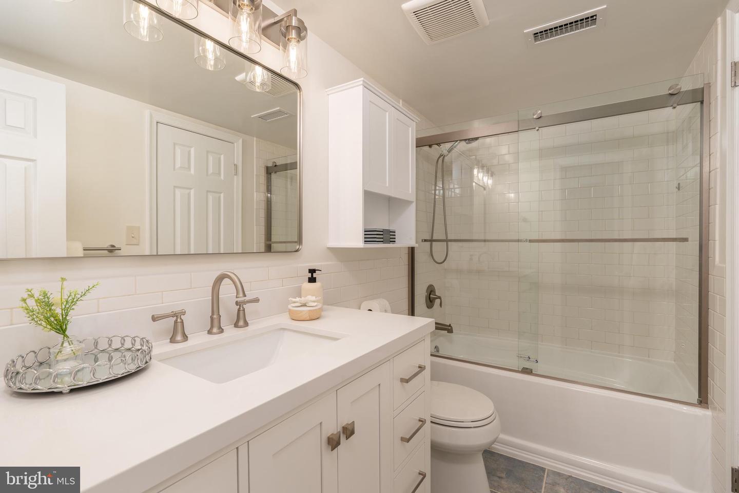 3806 PORTER ST NW #101, WASHINGTON, District Of Columbia 20016, 1 Bedroom Bedrooms, ,1 BathroomBathrooms,Residential,For sale,3806 PORTER ST NW #101,DCDC2242206 MLS # DCDC2242206