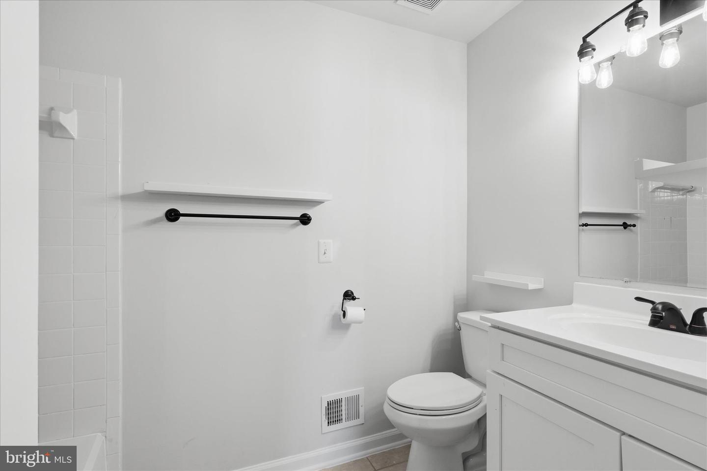 6281 ASTRID CV, CENTREVILLE, Virginia 20120, 3 Bedrooms Bedrooms, ,2 BathroomsBathrooms,Residential,For sale,6281 ASTRID CV,VAFX2286656 MLS # VAFX2286656