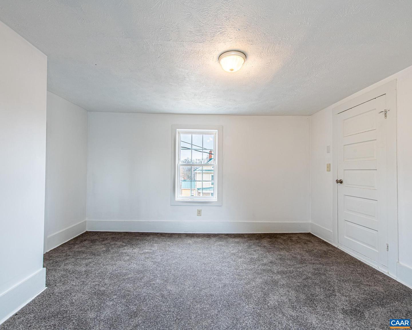 67 LENTZ LN, SHIPMAN, Virginia 22971, 3 Bedrooms Bedrooms, ,2 BathroomsBathrooms,Residential,For sale,67 LENTZ LN,672631 MLS # 672631