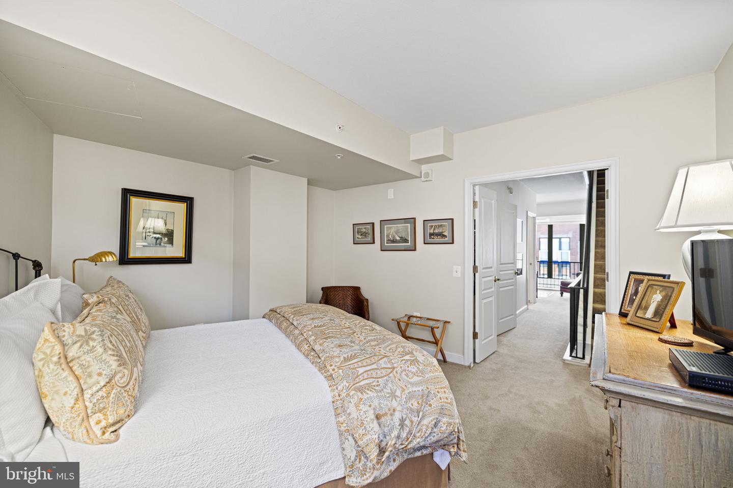 616 E ST NW #1152, WASHINGTON, District Of Columbia 20004, 3 Bedrooms Bedrooms, ,3 BathroomsBathrooms,Residential,For sale,616 E ST NW #1152,DCDC2242222 MLS # DCDC2242222 616 E ST NW #1152, WASHINGTON, District Of Columbia 20004, 3 Bedrooms Bedrooms, ,3 BathroomsBathrooms,Residential,For sale,616 E ST NW #1152,DCDC2242222 MLS # DCDC2242222