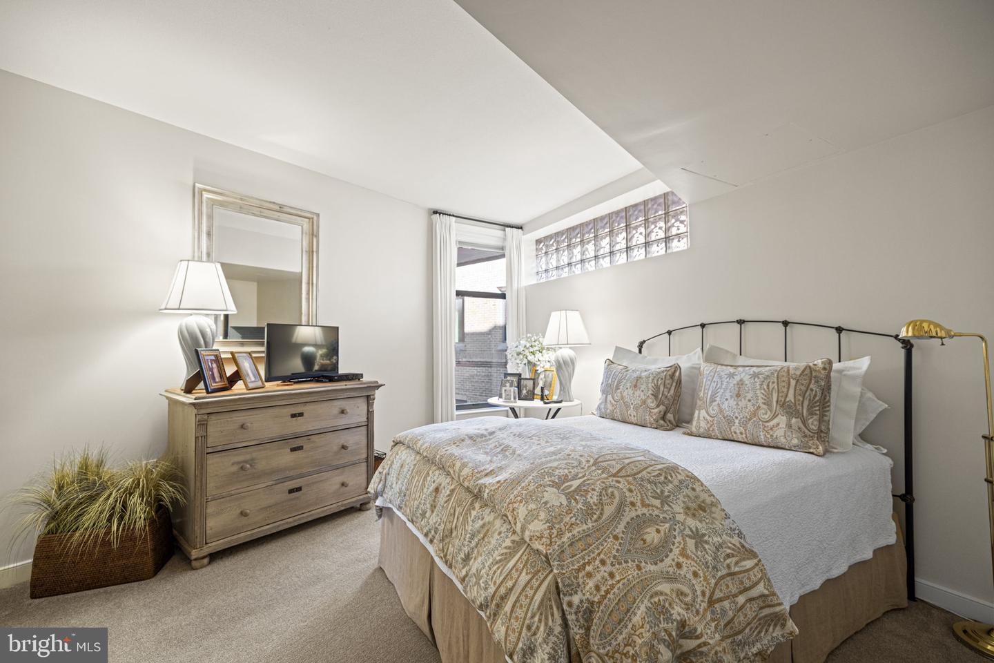 616 E ST NW #1152, WASHINGTON, District Of Columbia 20004, 3 Bedrooms Bedrooms, ,3 BathroomsBathrooms,Residential,For sale,616 E ST NW #1152,DCDC2242222 MLS # DCDC2242222 616 E ST NW #1152, WASHINGTON, District Of Columbia 20004, 3 Bedrooms Bedrooms, ,3 BathroomsBathrooms,Residential,For sale,616 E ST NW #1152,DCDC2242222 MLS # DCDC2242222