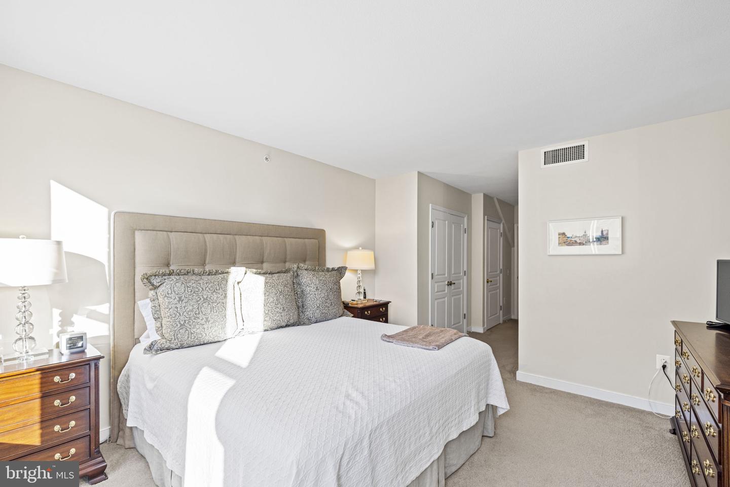 616 E ST NW #1152, WASHINGTON, District Of Columbia 20004, 3 Bedrooms Bedrooms, ,3 BathroomsBathrooms,Residential,For sale,616 E ST NW #1152,DCDC2242222 MLS # DCDC2242222 616 E ST NW #1152, WASHINGTON, District Of Columbia 20004, 3 Bedrooms Bedrooms, ,3 BathroomsBathrooms,Residential,For sale,616 E ST NW #1152,DCDC2242222 MLS # DCDC2242222