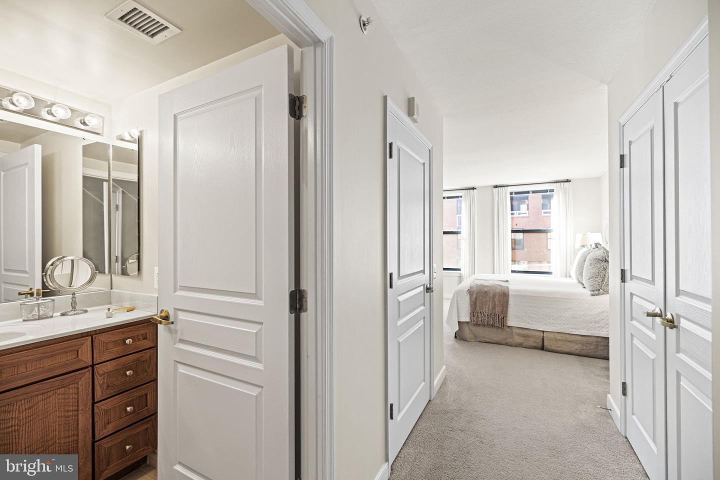 616 E ST NW #1152, WASHINGTON, District Of Columbia 20004, 3 Bedrooms Bedrooms, ,3 BathroomsBathrooms,Residential,For sale,616 E ST NW #1152,DCDC2242222 MLS # DCDC2242222 616 E ST NW #1152, WASHINGTON, District Of Columbia 20004, 3 Bedrooms Bedrooms, ,3 BathroomsBathrooms,Residential,For sale,616 E ST NW #1152,DCDC2242222 MLS # DCDC2242222