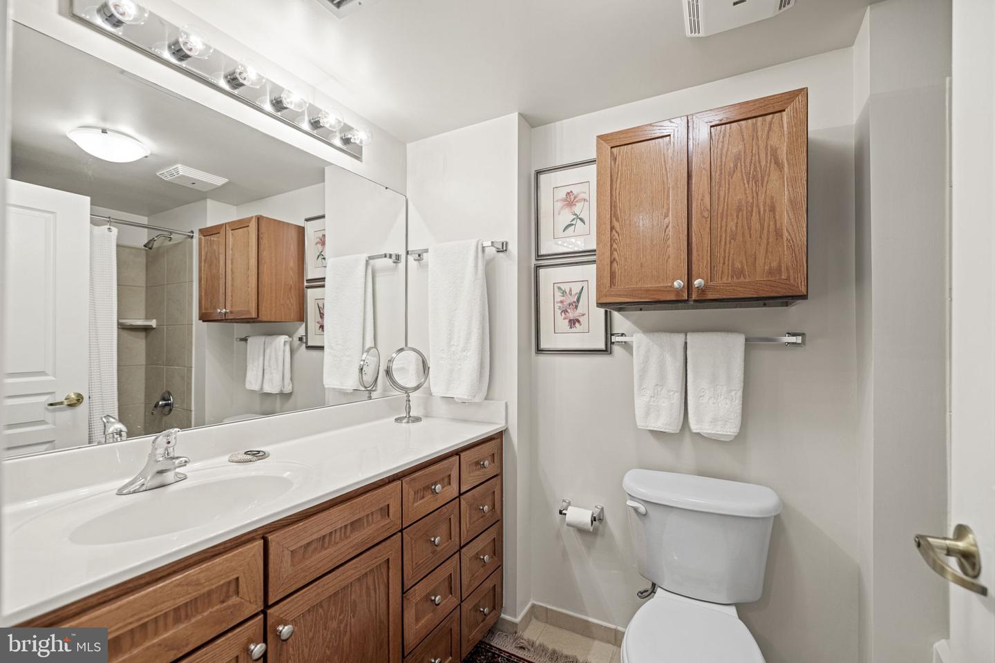 616 E ST NW #1152, WASHINGTON, District Of Columbia 20004, 3 Bedrooms Bedrooms, ,3 BathroomsBathrooms,Residential,For sale,616 E ST NW #1152,DCDC2242222 MLS # DCDC2242222 616 E ST NW #1152, WASHINGTON, District Of Columbia 20004, 3 Bedrooms Bedrooms, ,3 BathroomsBathrooms,Residential,For sale,616 E ST NW #1152,DCDC2242222 MLS # DCDC2242222