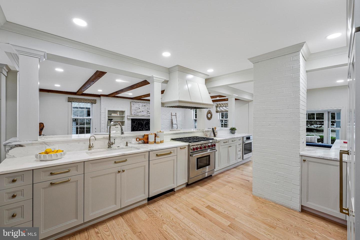 1120 BALLS HILL RD, MCLEAN, Virginia 22101, 5 Bedrooms Bedrooms, 10 Rooms Rooms,3 BathroomsBathrooms,Residential,For sale,1120 BALLS HILL RD,VAFX2286668 MLS # VAFX2286668