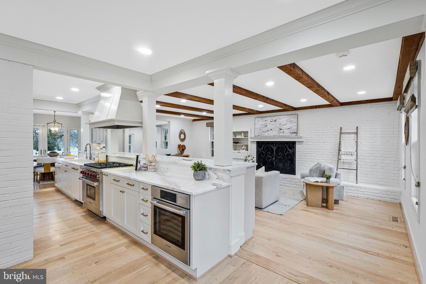 1120 BALLS HILL RD, MCLEAN, Virginia 22101, 5 Bedrooms Bedrooms, 10 Rooms Rooms,3 BathroomsBathrooms,Residential,For sale,1120 BALLS HILL RD,VAFX2286668 MLS # VAFX2286668