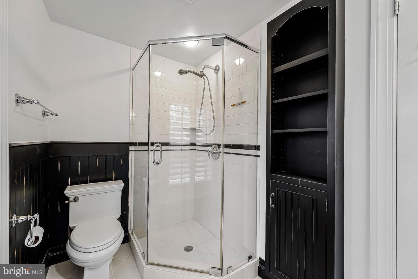 1120 BALLS HILL RD, MCLEAN, Virginia 22101, 5 Bedrooms Bedrooms, 10 Rooms Rooms,3 BathroomsBathrooms,Residential,For sale,1120 BALLS HILL RD,VAFX2286668 MLS # VAFX2286668