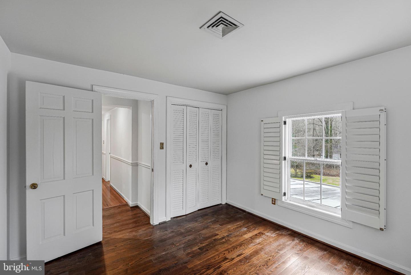 1120 BALLS HILL RD, MCLEAN, Virginia 22101, 5 Bedrooms Bedrooms, 10 Rooms Rooms,3 BathroomsBathrooms,Residential,For sale,1120 BALLS HILL RD,VAFX2286668 MLS # VAFX2286668