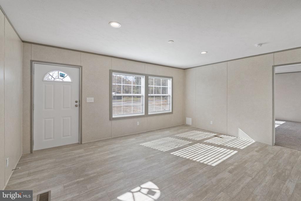 318 UNION AVE, GORDONSVILLE, Virginia 22942, 3 Bedrooms Bedrooms, ,2 BathroomsBathrooms,Residential,318 UNION AVE,VAOR2009176 MLS # VAOR2009176