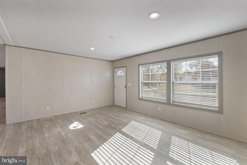 318 UNION AVE, GORDONSVILLE, Virginia 22942, 3 Bedrooms Bedrooms, ,2 BathroomsBathrooms,Residential,318 UNION AVE,VAOR2009176 MLS # VAOR2009176