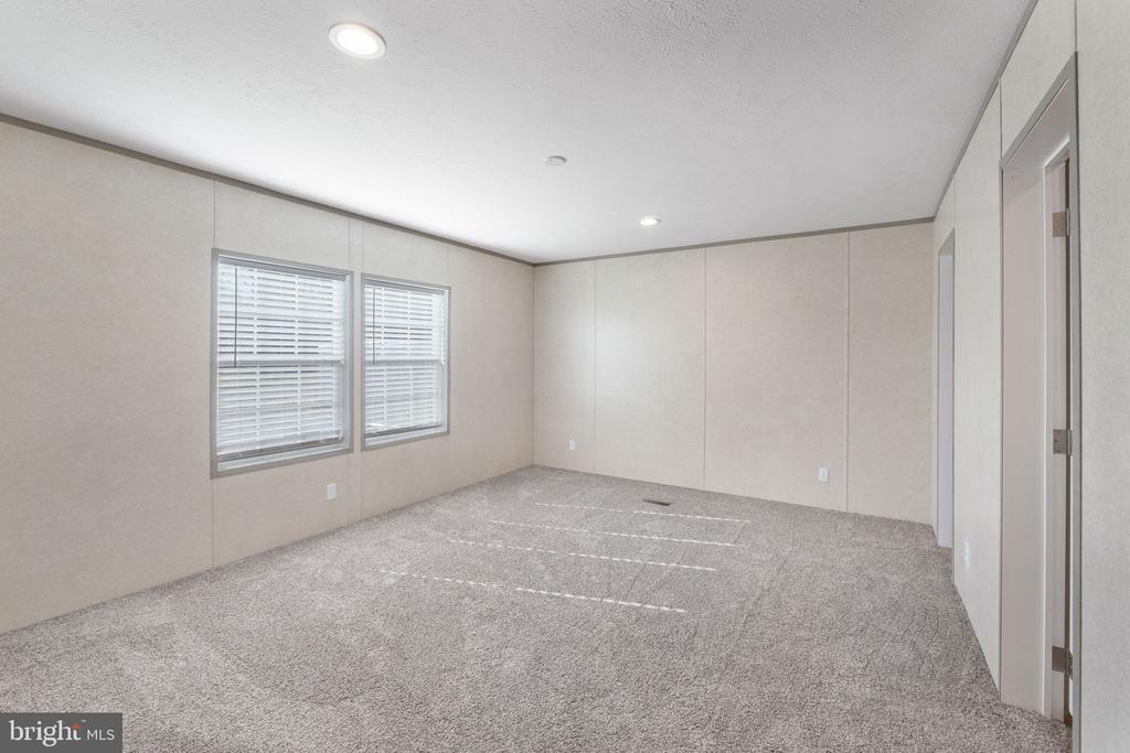 318 UNION AVE, GORDONSVILLE, Virginia 22942, 3 Bedrooms Bedrooms, ,2 BathroomsBathrooms,Residential,318 UNION AVE,VAOR2009176 MLS # VAOR2009176