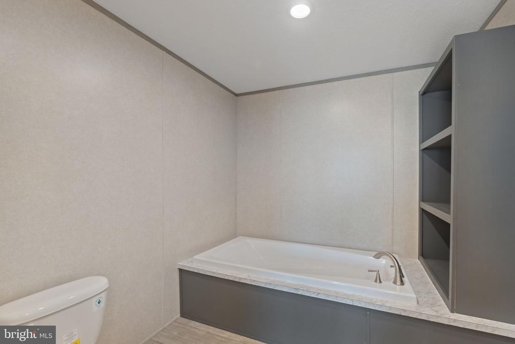 318 UNION AVE, GORDONSVILLE, Virginia 22942, 3 Bedrooms Bedrooms, ,2 BathroomsBathrooms,Residential,318 UNION AVE,VAOR2009176 MLS # VAOR2009176