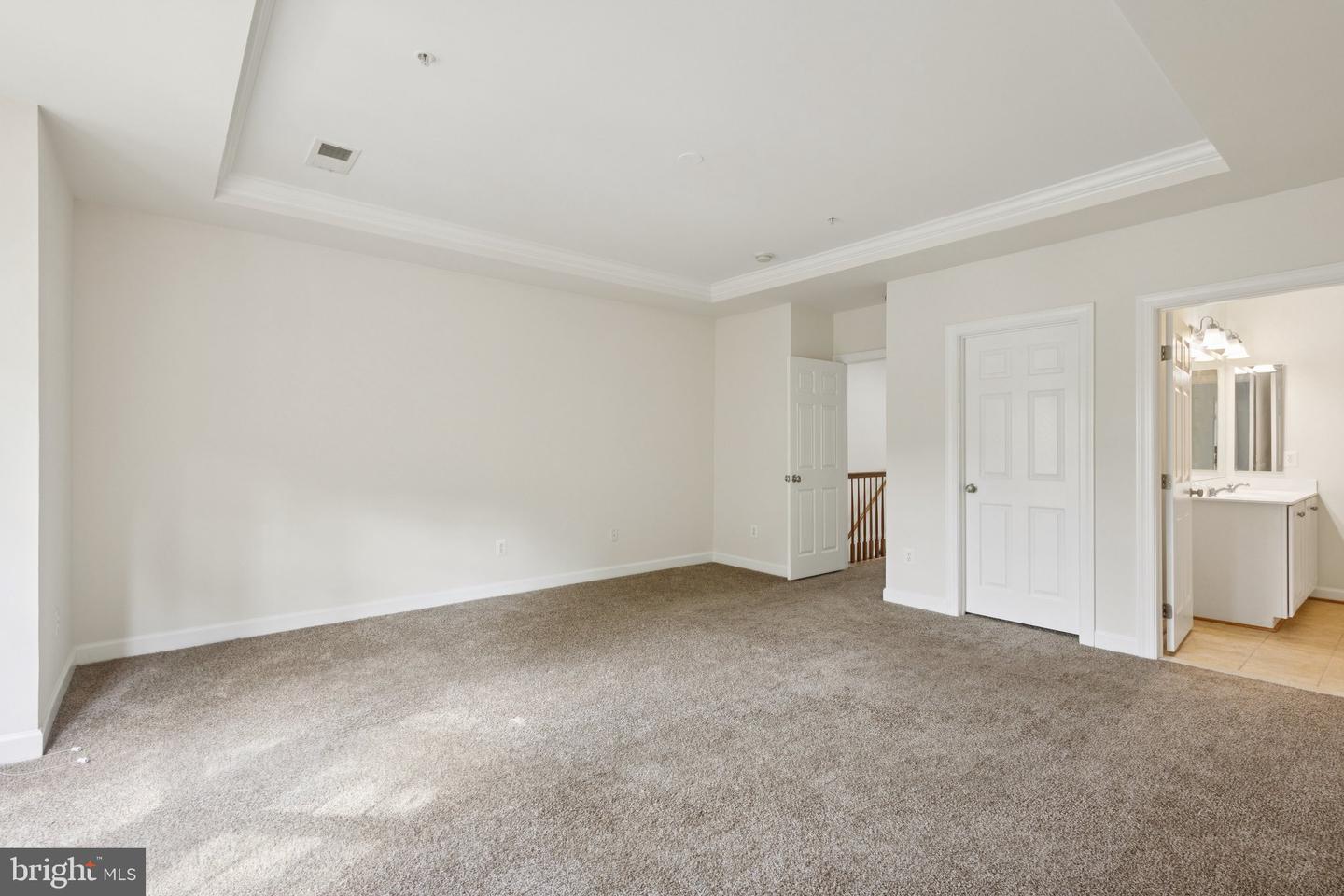 2576 EASTBOURNE DR, WOODBRIDGE, Virginia 22191, 2 Bedrooms Bedrooms, ,2 BathroomsBathrooms,Residential,For sale,2576 EASTBOURNE DR,VAPW2104568 MLS # VAPW2104568