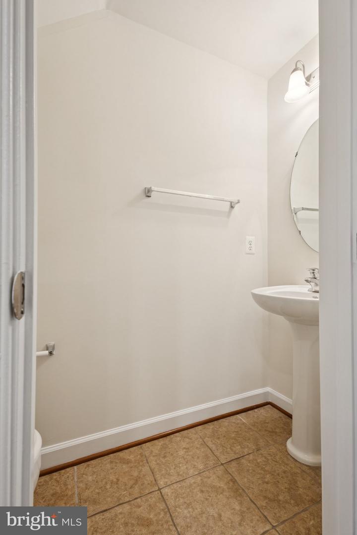 2576 EASTBOURNE DR, WOODBRIDGE, Virginia 22191, 2 Bedrooms Bedrooms, ,2 BathroomsBathrooms,Residential,For sale,2576 EASTBOURNE DR,VAPW2104568 MLS # VAPW2104568