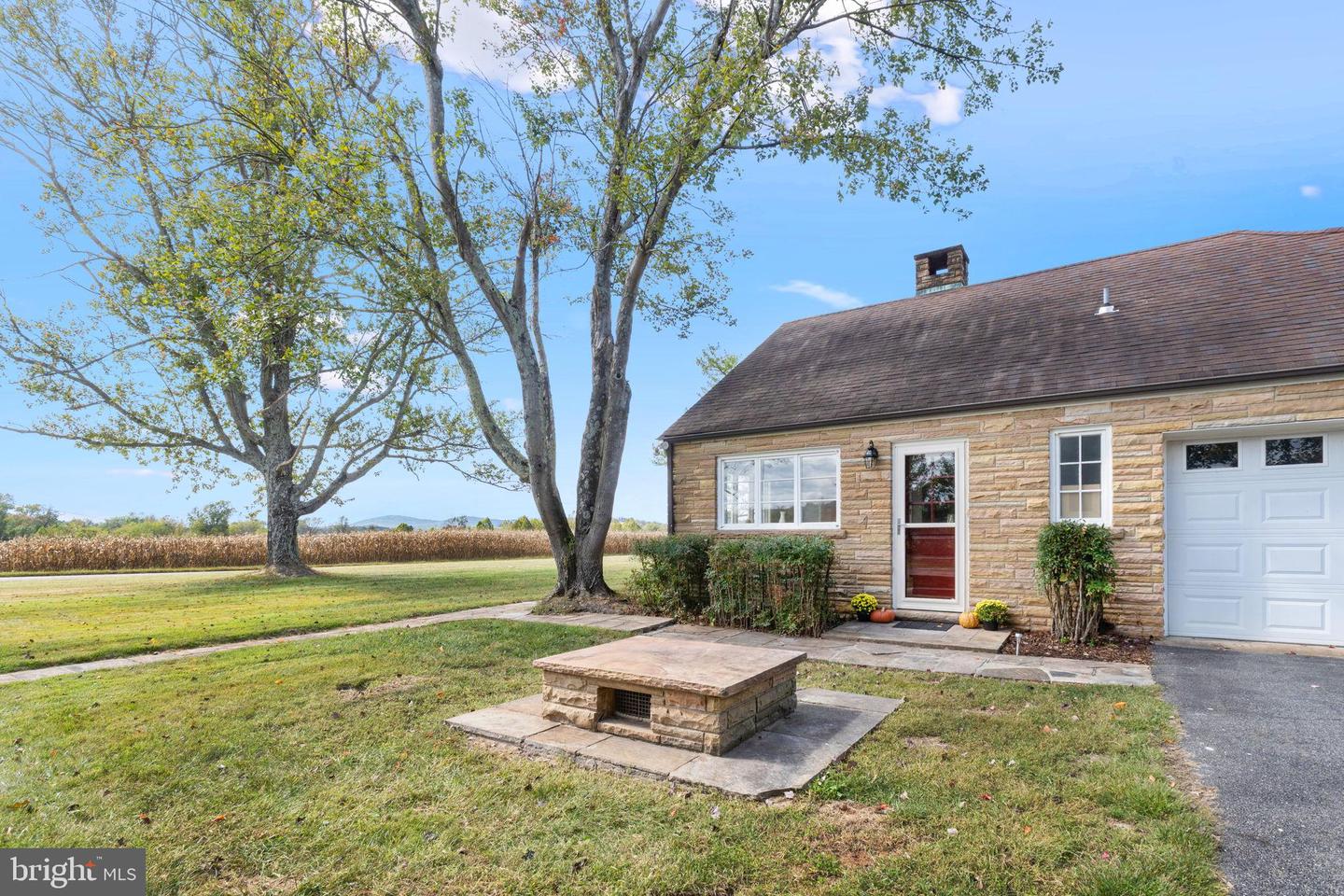 9441 CONSTITUTION HWY, SOMERSET, Virginia 22972, 2 Bedrooms Bedrooms, 7 Rooms Rooms,1 BathroomBathrooms,Residential,For sale,9441 CONSTITUTION HWY,VAOR2012532 MLS # VAOR2012532 9441 CONSTITUTION HWY, SOMERSET, Virginia 22972, 2 Bedrooms Bedrooms, 7 Rooms Rooms,1 BathroomBathrooms,Residential,For sale,9441 CONSTITUTION HWY,VAOR2012532 MLS # VAOR2012532