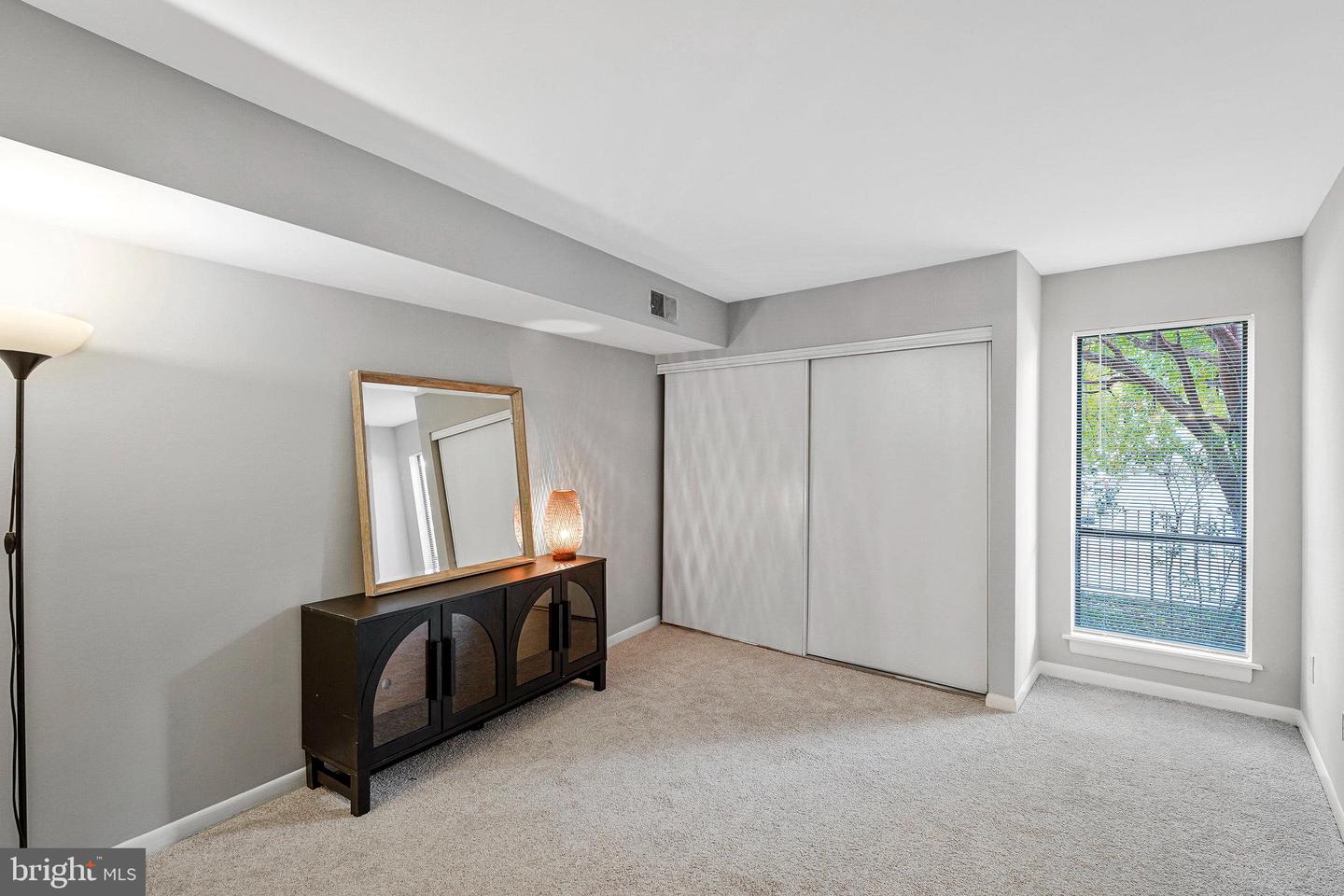 5778-B REXFORD CT #5778B, SPRINGFIELD, Virginia 22152, 2 Bedrooms Bedrooms, ,2 BathroomsBathrooms,Residential,For sale,5778-B REXFORD CT #5778B,VAFX2275790 MLS # VAFX2275790