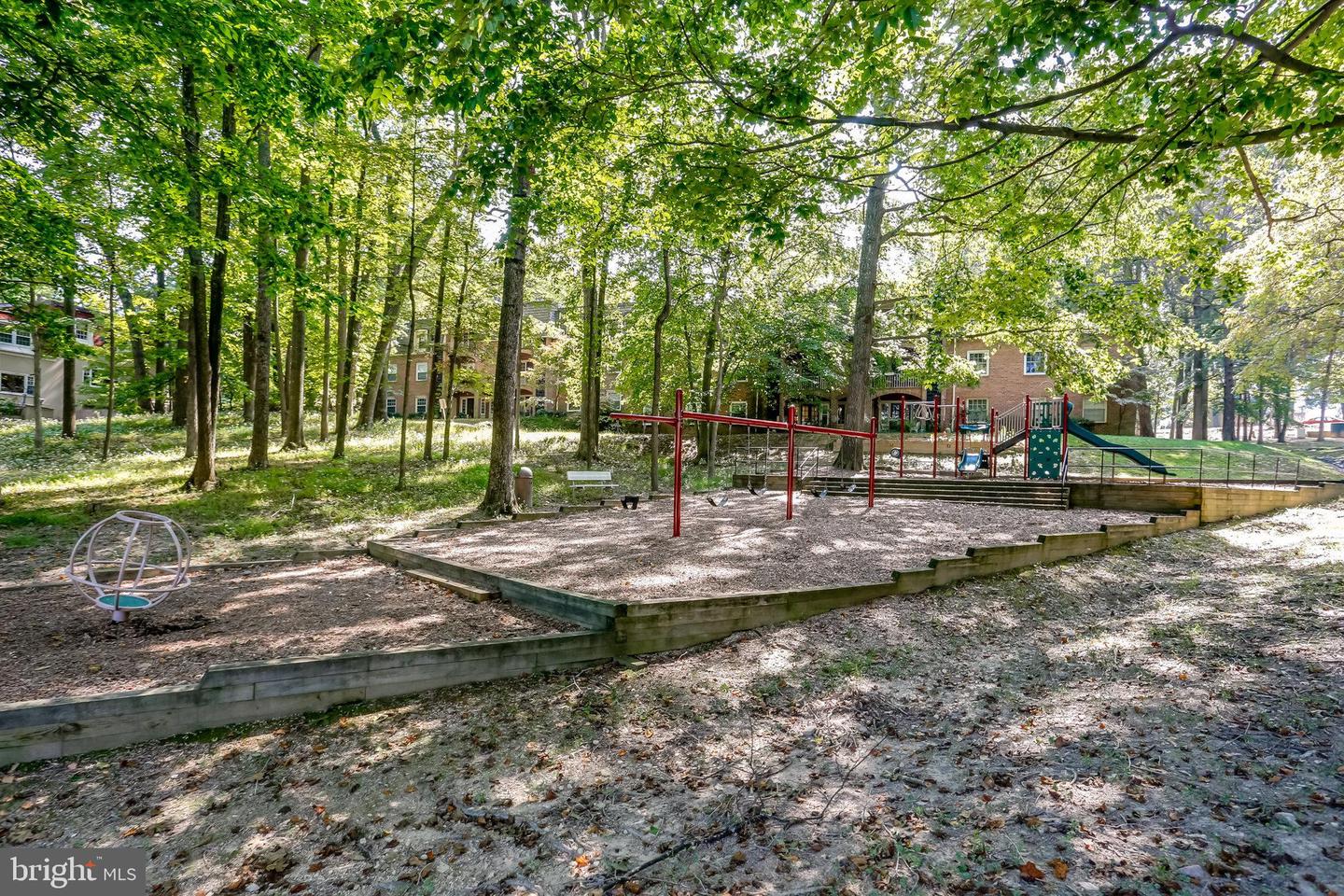 5778-B REXFORD CT #5778B, SPRINGFIELD, Virginia 22152, 2 Bedrooms Bedrooms, ,2 BathroomsBathrooms,Residential,For sale,5778-B REXFORD CT #5778B,VAFX2275790 MLS # VAFX2275790