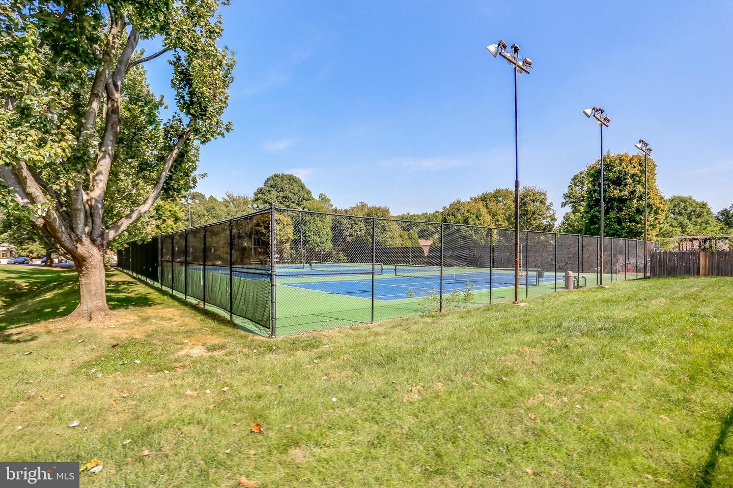 5778-B REXFORD CT #5778B, SPRINGFIELD, Virginia 22152, 2 Bedrooms Bedrooms, ,2 BathroomsBathrooms,Residential,For sale,5778-B REXFORD CT #5778B,VAFX2275790 MLS # VAFX2275790