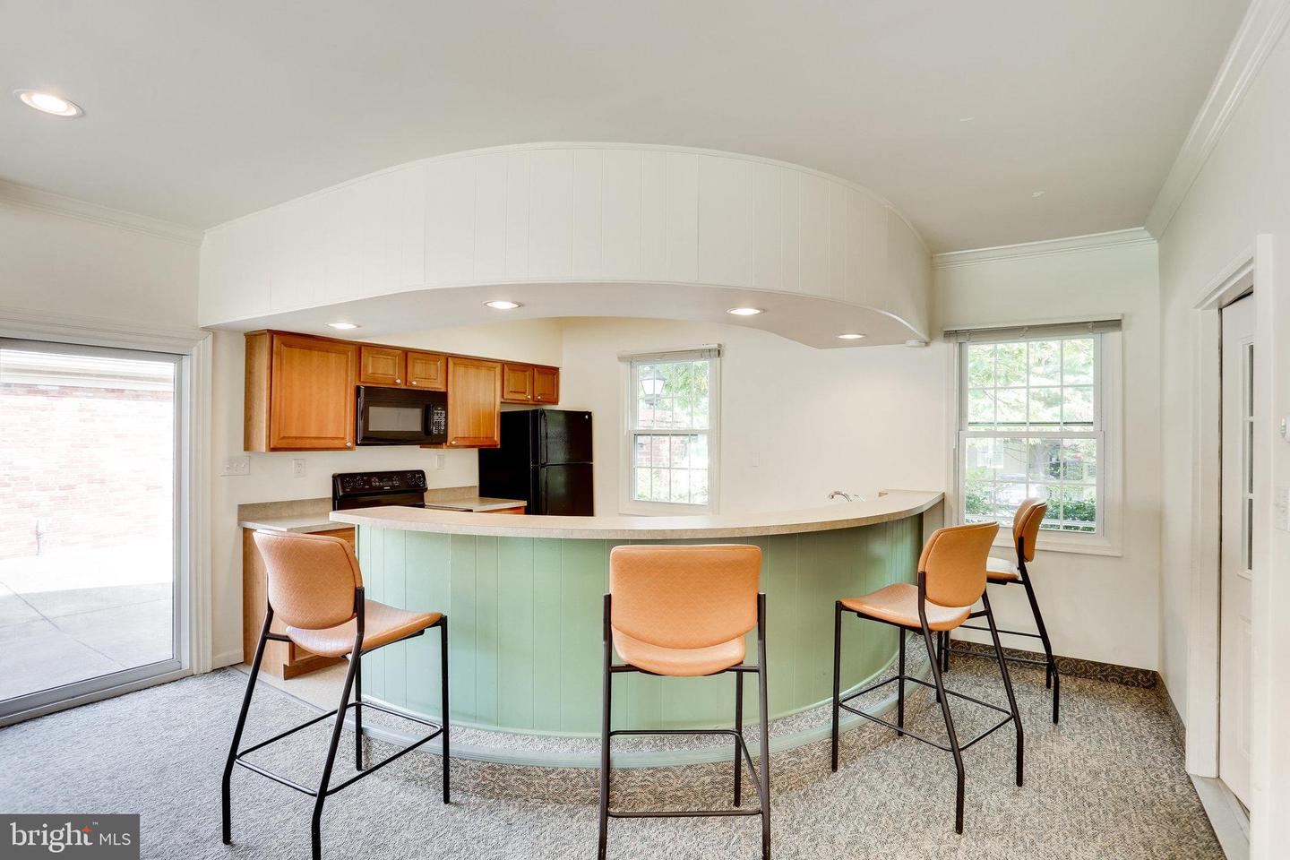 5778-B REXFORD CT #5778B, SPRINGFIELD, Virginia 22152, 2 Bedrooms Bedrooms, ,2 BathroomsBathrooms,Residential,For sale,5778-B REXFORD CT #5778B,VAFX2275790 MLS # VAFX2275790