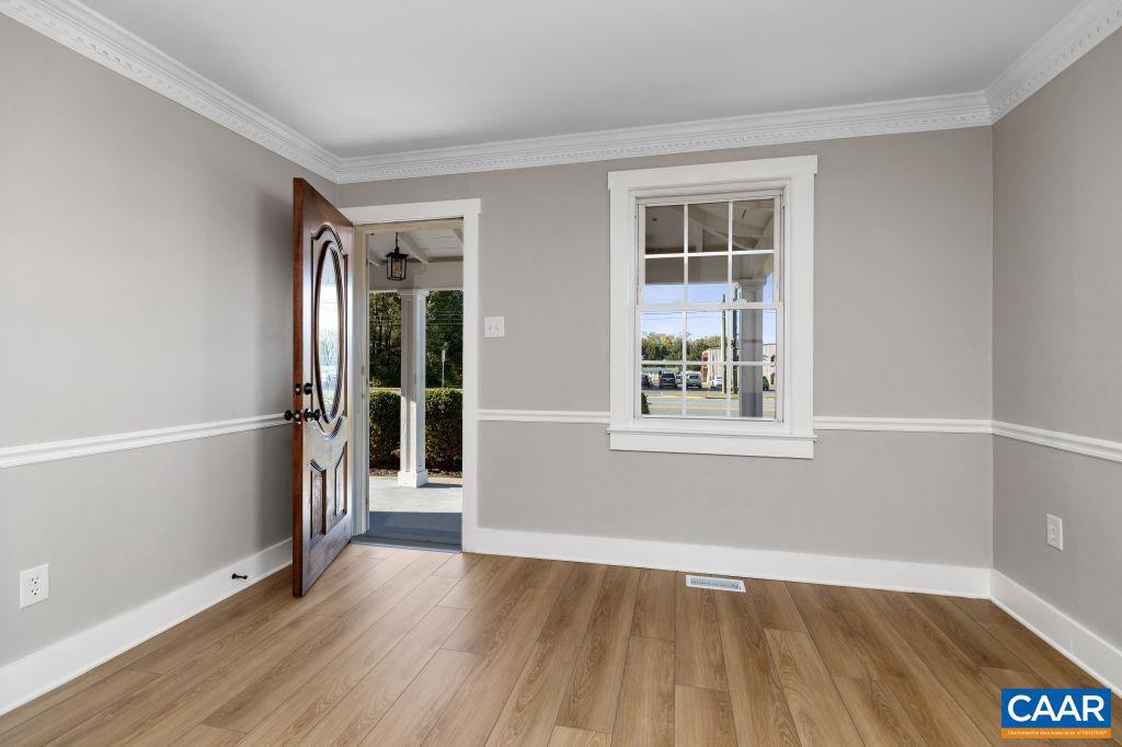 2735 STUARTS DRAFT HWY, STUARTS DRAFT, Virginia 24477, 3 Bedrooms Bedrooms, ,1 BathroomBathrooms,Residential,For sale,2735 STUARTS DRAFT HWY,670408 MLS # 670408 2735 STUARTS DRAFT HWY, STUARTS DRAFT, Virginia 24477, 3 Bedrooms Bedrooms, ,1 BathroomBathrooms,Residential,For sale,2735 STUARTS DRAFT HWY,670408 MLS # 670408