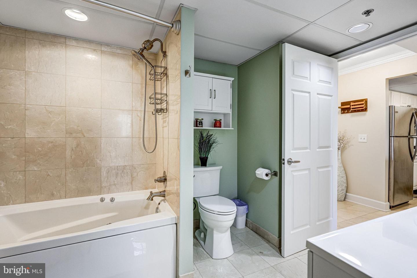 1276 N WAYNE ST #606, ARLINGTON, Virginia 22201, 1 Bedroom Bedrooms, ,1 BathroomBathrooms,Residential,For sale,1276 N WAYNE ST #606,VAAR2065458 MLS # VAAR2065458