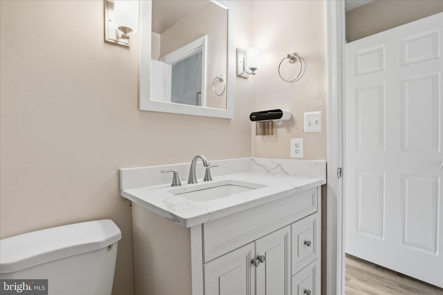 2038 STARGRASS CT, WOODBRIDGE, Virginia 22192, 2 Bedrooms Bedrooms, ,3 BathroomsBathrooms,Residential,For sale,2038 STARGRASS CT,VAPW2107806 MLS # VAPW2107806