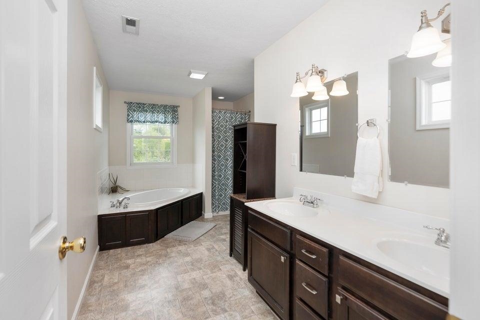 145 THOROUGHBRED CIR, LEXINGTON, Virginia 24450, 3 Bedrooms Bedrooms, ,3 BathroomsBathrooms,Residential,145 THOROUGHBRED CIR,672637 MLS # 672637