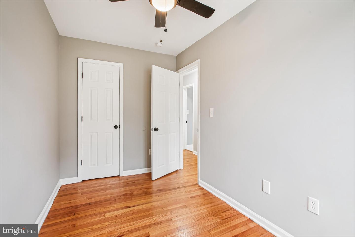 529 FOXHALL PL SE, WASHINGTON, District Of Columbia 20032, 3 Bedrooms Bedrooms, 5 Rooms Rooms,1 BathroomBathrooms,Residential,For sale,529 FOXHALL PL SE,DCDC2233272 MLS # DCDC2233272