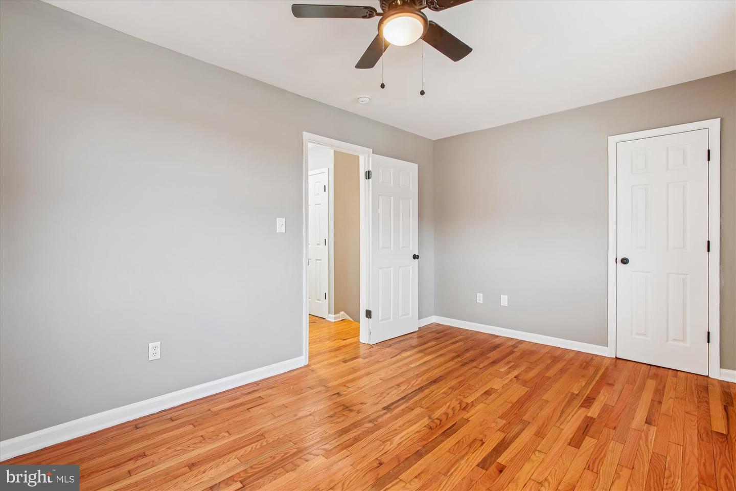 529 FOXHALL PL SE, WASHINGTON, District Of Columbia 20032, 3 Bedrooms Bedrooms, 5 Rooms Rooms,1 BathroomBathrooms,Residential,For sale,529 FOXHALL PL SE,DCDC2233272 MLS # DCDC2233272