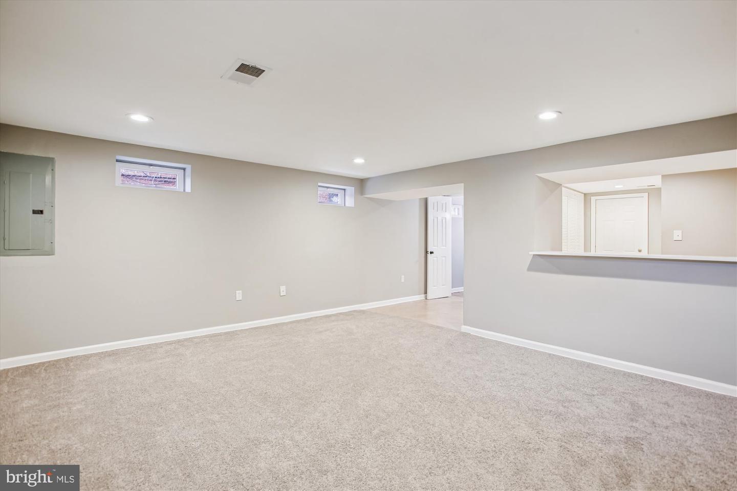 529 FOXHALL PL SE, WASHINGTON, District Of Columbia 20032, 3 Bedrooms Bedrooms, 5 Rooms Rooms,1 BathroomBathrooms,Residential,For sale,529 FOXHALL PL SE,DCDC2233272 MLS # DCDC2233272