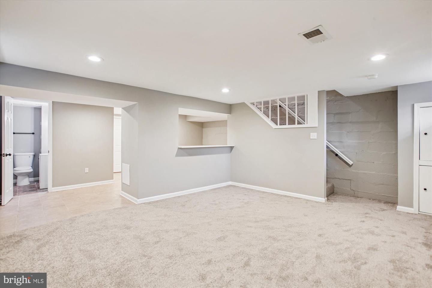 529 FOXHALL PL SE, WASHINGTON, District Of Columbia 20032, 3 Bedrooms Bedrooms, 5 Rooms Rooms,1 BathroomBathrooms,Residential,For sale,529 FOXHALL PL SE,DCDC2233272 MLS # DCDC2233272