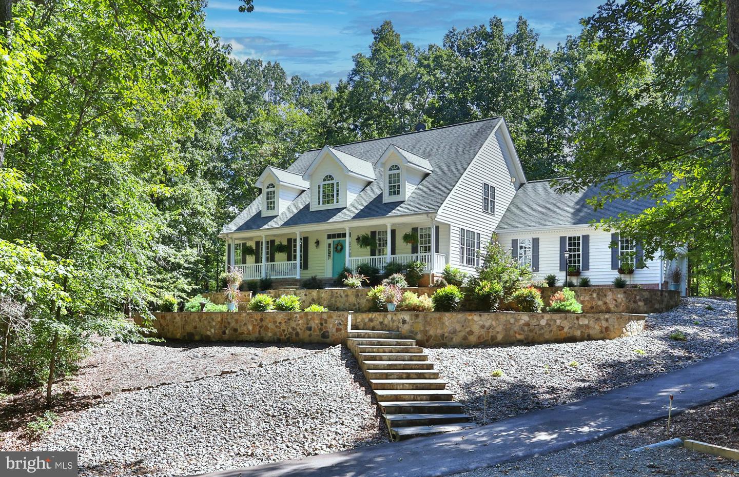 13608 S GENERAL SLOCUM CT, FREDERICKSBURG, Virginia 22407, 4 Bedrooms Bedrooms, ,3 BathroomsBathrooms,Residential,For sale,13608 S GENERAL SLOCUM CT,VASP2038324 MLS # VASP2038324