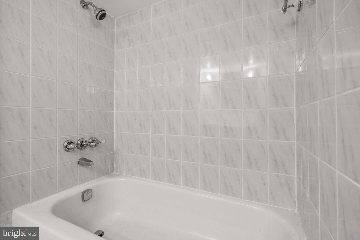 1005 EVARTS ST NE, WASHINGTON, District Of Columbia 20018, 4 Bedrooms Bedrooms, ,2 BathroomsBathrooms,Residential,For sale,1005 EVARTS ST NE,DCDC2241002 MLS # DCDC2241002