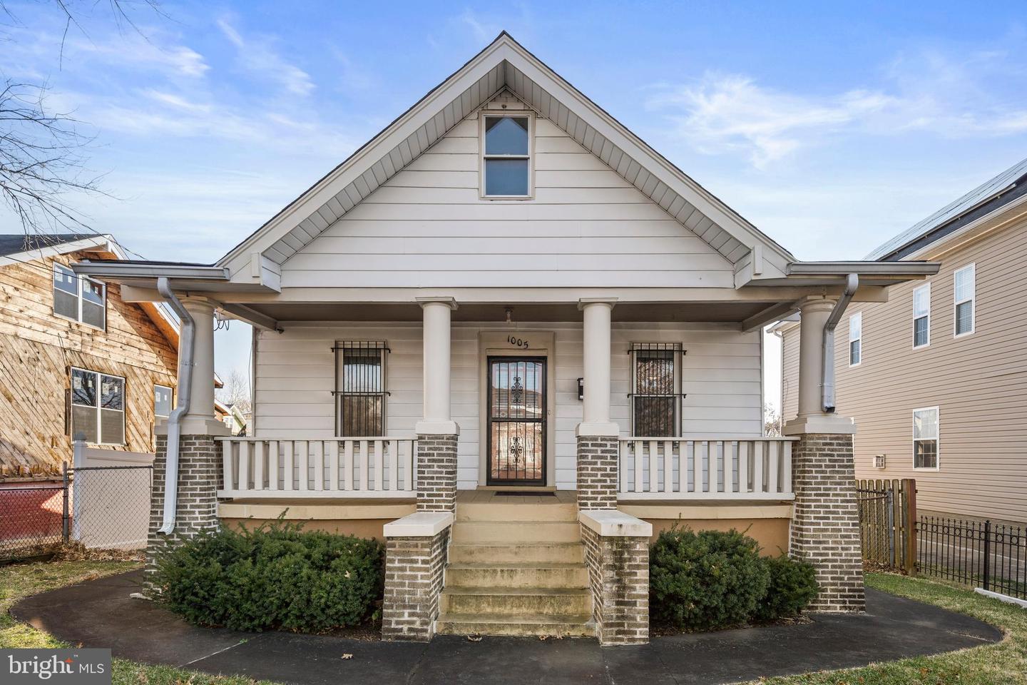 1005 EVARTS ST NE, WASHINGTON, District Of Columbia 20018, 4 Bedrooms Bedrooms, ,2 BathroomsBathrooms,Residential,For sale,1005 EVARTS ST NE,DCDC2241002 MLS # DCDC2241002