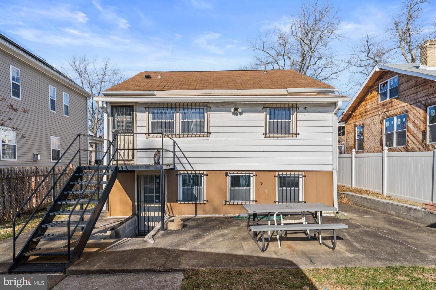 1005 EVARTS ST NE, WASHINGTON, District Of Columbia 20018, 4 Bedrooms Bedrooms, ,2 BathroomsBathrooms,Residential,For sale,1005 EVARTS ST NE,DCDC2241002 MLS # DCDC2241002