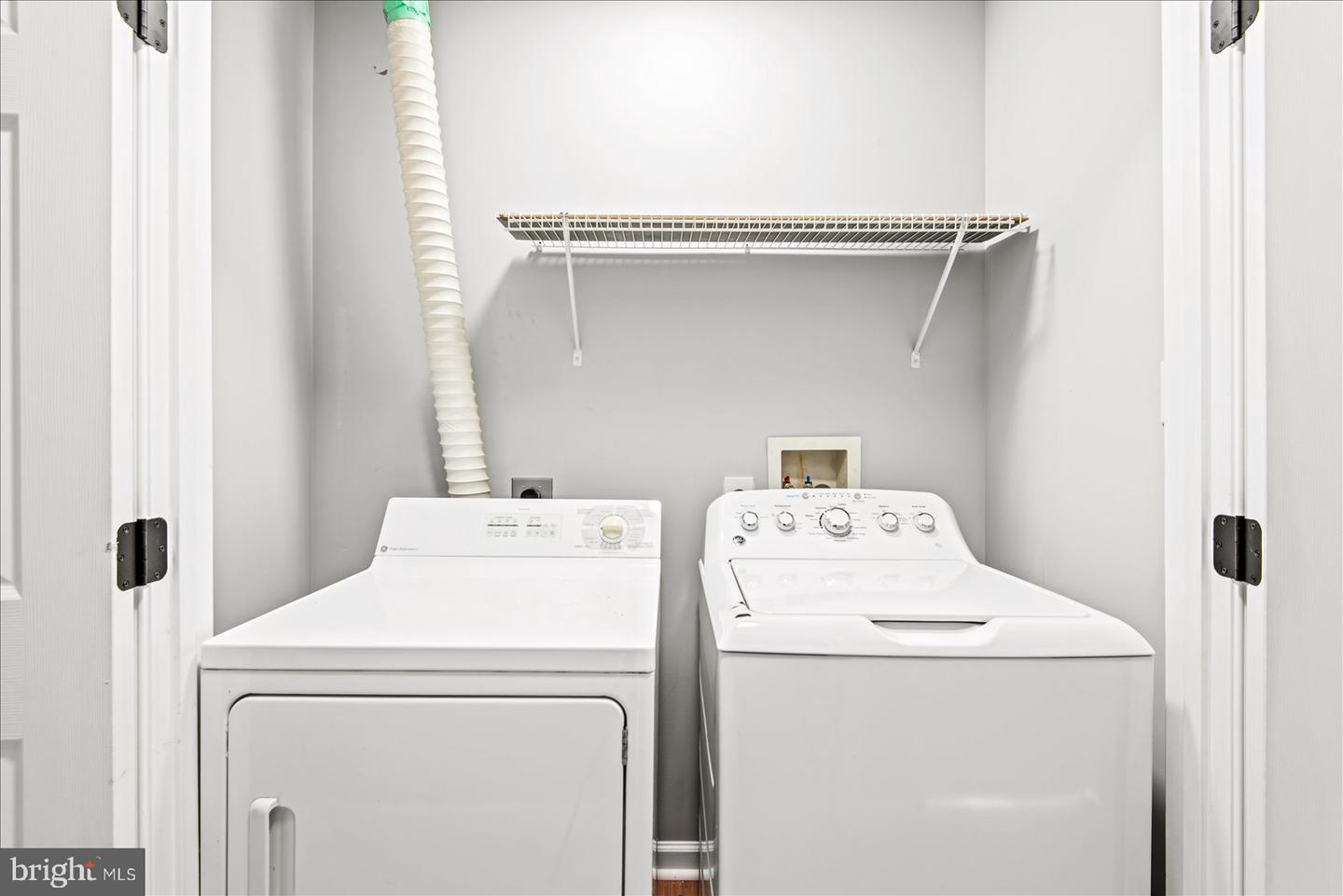 2612 CREEK MOOR CT, WOODBRIDGE, Virginia 22191, 4 Bedrooms Bedrooms, ,3 BathroomsBathrooms,Residential,For sale,2612 CREEK MOOR CT,VAPW2110456 MLS # VAPW2110456 2612 CREEK MOOR CT, WOODBRIDGE, Virginia 22191, 4 Bedrooms Bedrooms, ,3 BathroomsBathrooms,Residential,For sale,2612 CREEK MOOR CT,VAPW2110456 MLS # VAPW2110456