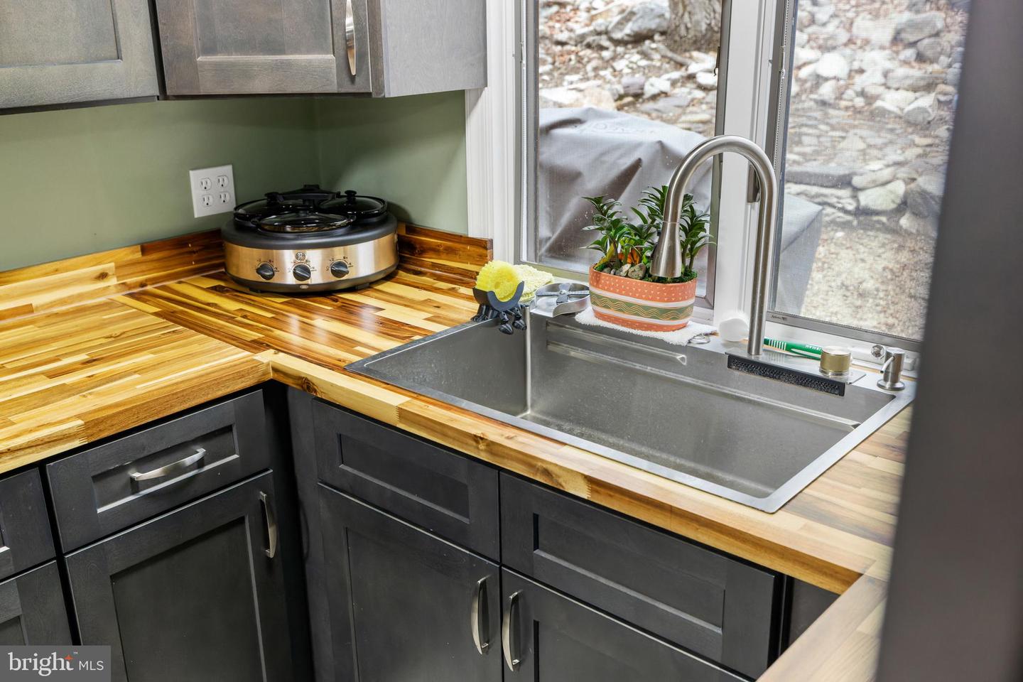 306 CONGERS LN, MCGAHEYSVILLE, Virginia 22840, 4 Bedrooms Bedrooms, ,3 BathroomsBathrooms,Residential,For sale,306 CONGERS LN,VARO2002810 MLS # VARO2002810 306 CONGERS LN, MCGAHEYSVILLE, Virginia 22840, 4 Bedrooms Bedrooms, ,3 BathroomsBathrooms,Residential,For sale,306 CONGERS LN,VARO2002810 MLS # VARO2002810