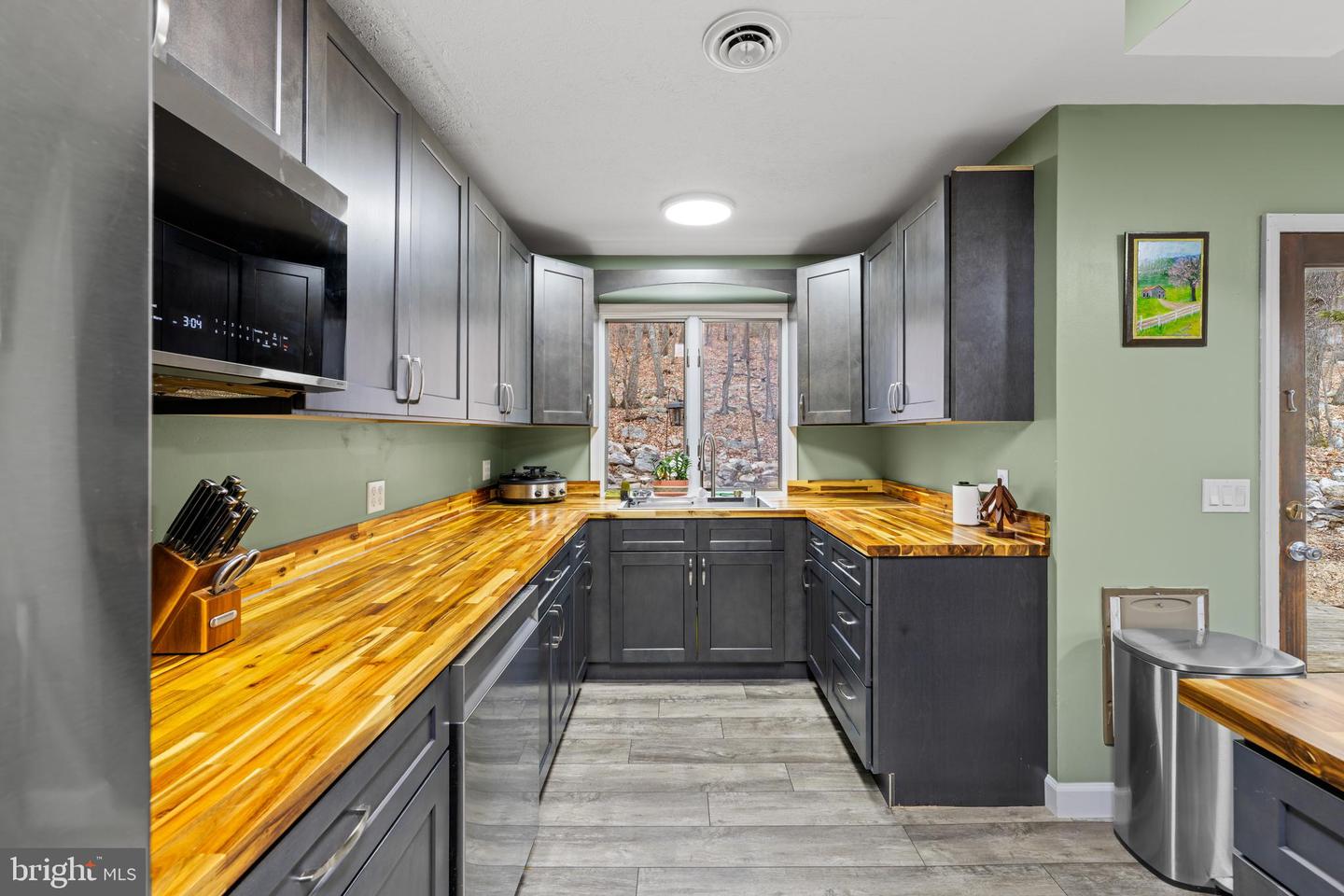 306 CONGERS LN, MCGAHEYSVILLE, Virginia 22840, 4 Bedrooms Bedrooms, ,3 BathroomsBathrooms,Residential,For sale,306 CONGERS LN,VARO2002810 MLS # VARO2002810 306 CONGERS LN, MCGAHEYSVILLE, Virginia 22840, 4 Bedrooms Bedrooms, ,3 BathroomsBathrooms,Residential,For sale,306 CONGERS LN,VARO2002810 MLS # VARO2002810