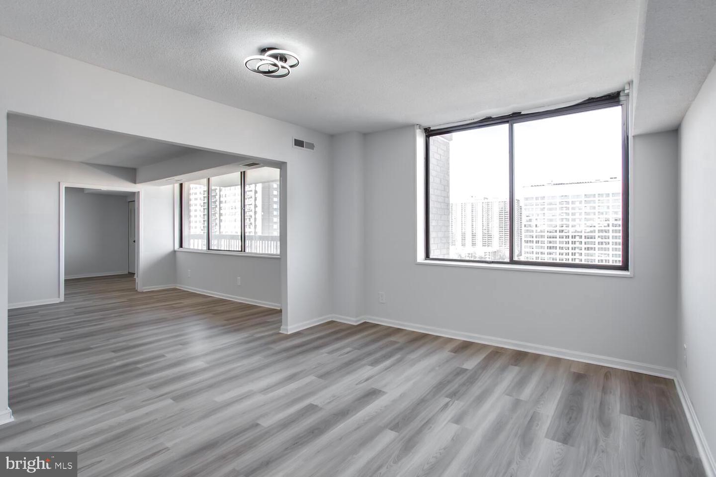 3713 S GEORGE MASON DR #1506, FALLS CHURCH, Virginia 22041, 3 Bedrooms Bedrooms, ,2 BathroomsBathrooms,Residential,For sale,3713 S GEORGE MASON DR #1506,VAFX2285898 MLS # VAFX2285898