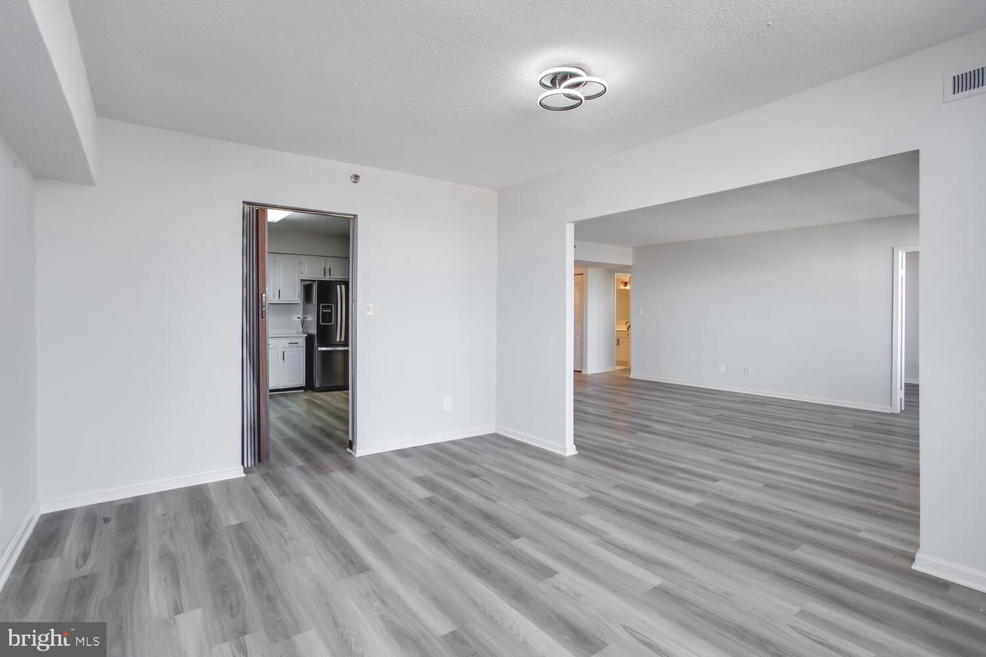 3713 S GEORGE MASON DR #1506, FALLS CHURCH, Virginia 22041, 3 Bedrooms Bedrooms, ,2 BathroomsBathrooms,Residential,For sale,3713 S GEORGE MASON DR #1506,VAFX2285898 MLS # VAFX2285898