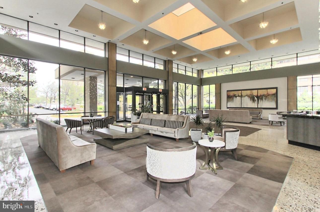 3713 S GEORGE MASON DR #1506, FALLS CHURCH, Virginia 22041, 3 Bedrooms Bedrooms, ,2 BathroomsBathrooms,Residential,For sale,3713 S GEORGE MASON DR #1506,VAFX2285898 MLS # VAFX2285898